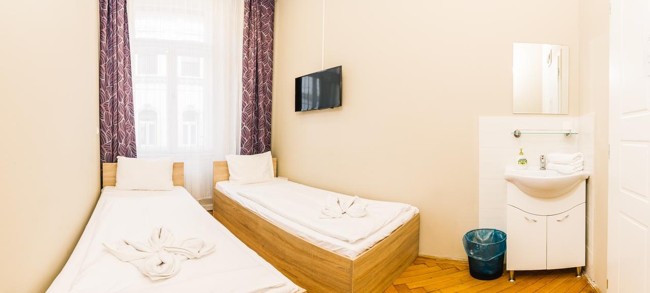 Centric Lifestyle Apartments Budapest Exterior photo